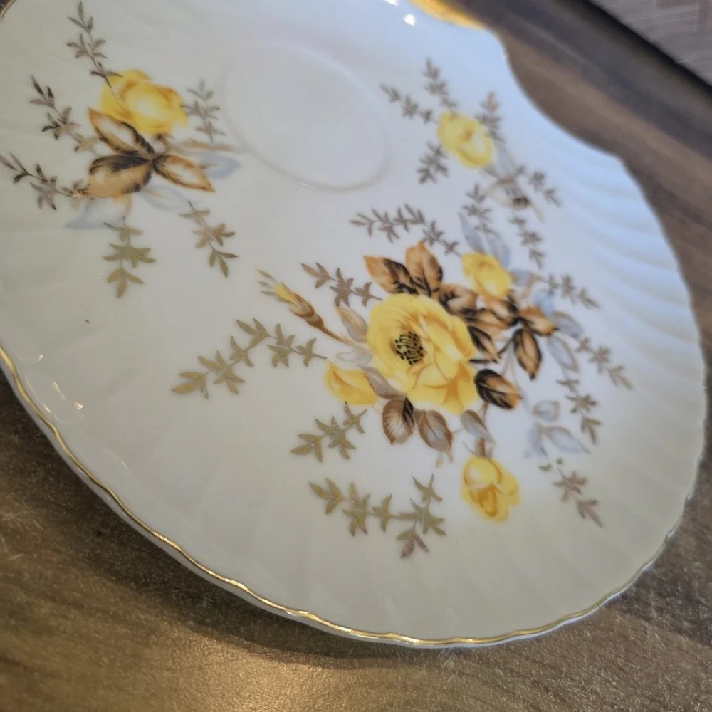 Vintage Porcelain Snack Shell Shaped Plate Yellow Floral Gold Trim Made in Japan